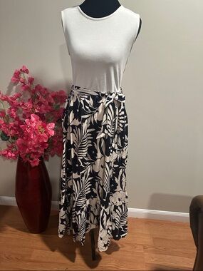 Women's Black & Cream Printed Midi Skirt with Tie Waist